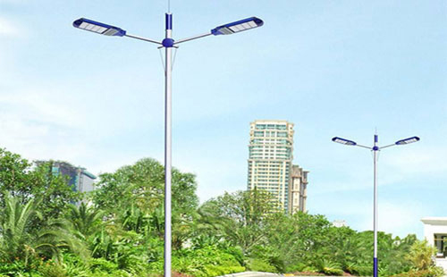 玉树太阳能路灯地脚螺栓规格：防止倾倒的关键