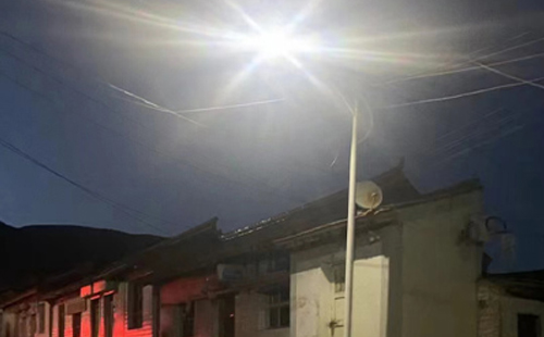 农村院子里最适合的玉树太阳能路灯亮度与安装要点 农村院子里最适合的玉树太阳能路灯亮度与安装要点